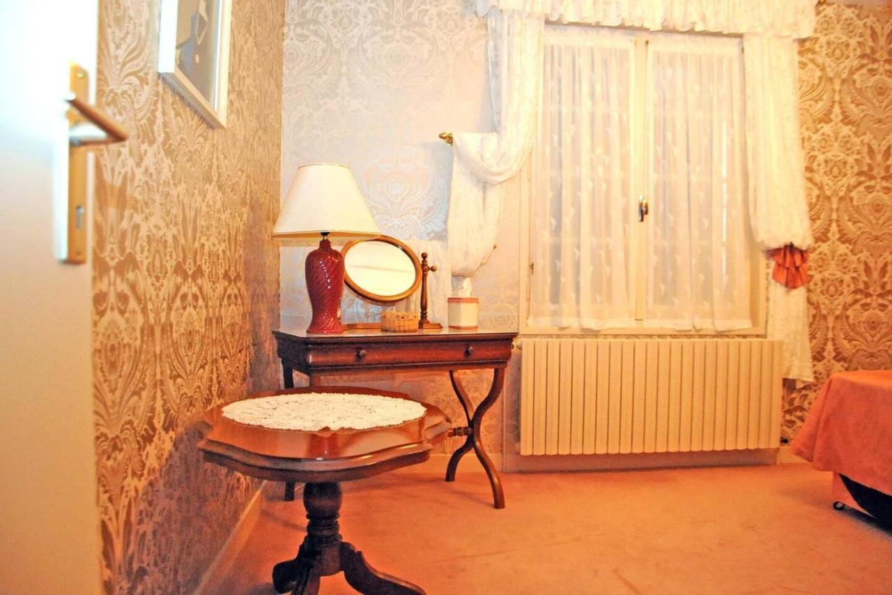 1 Bedroom House 20Min Walk To Centre In Tournus Exteriér fotografie
